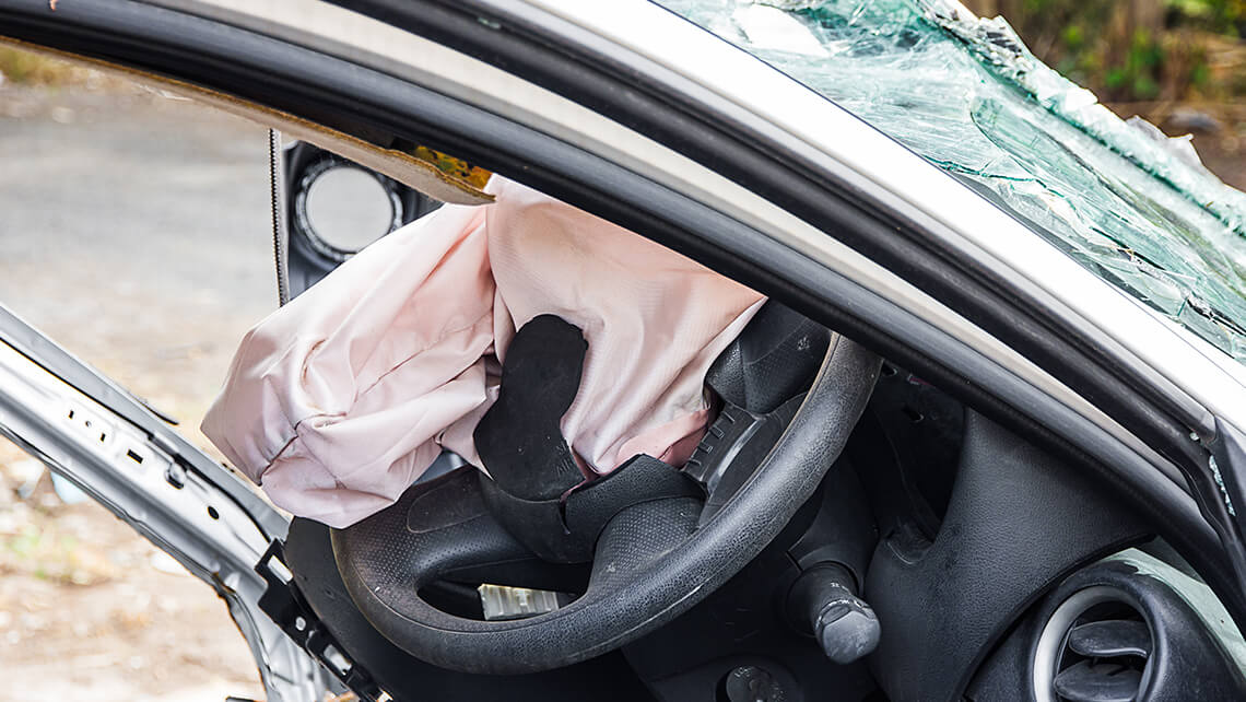 air bag deflated after car crash